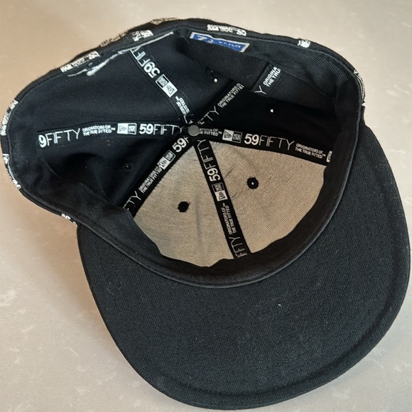 DC X New Era Travis Barker Remix Series Boombox Blink 182 Trucker Hat Size 7.25 - Picture 5 of 7